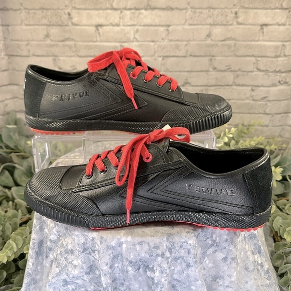 FEIYUE X STAPLE 1920 Black Leather Low Full Color Pigeon Sneakers Men’s 10🖤NWT - Picture 5 of 12